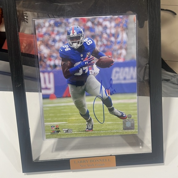 Giants Larry Donnell signed autograph 8x10 photo in 11/14 frame - Picture 2 of 3